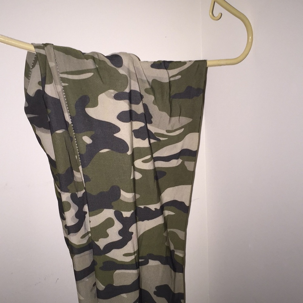 Camo leggings
